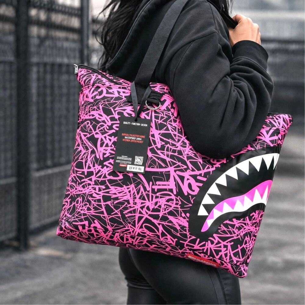 Sprayground Pink Graffiti Shark Tote Bag NWT Rare Streetwear Carryall Duffle
